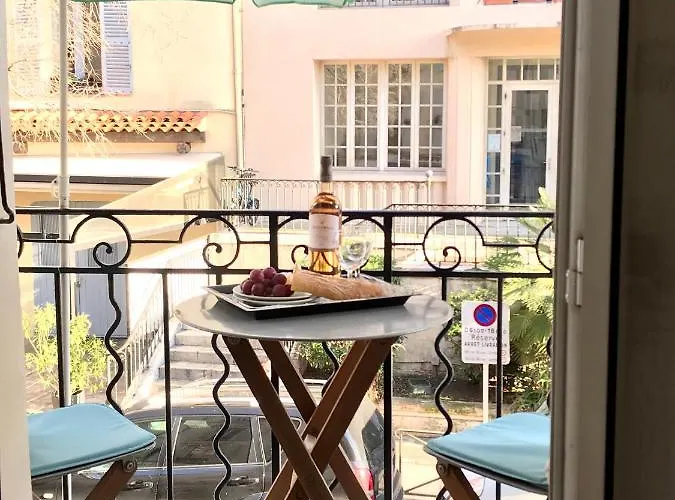 Appartamento Balcony Over Provencal Market, Old Antibes